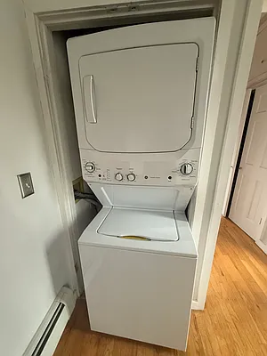 Rented by Voro, LLC | media 9