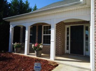 589 Bellbrook Ln, Lawrenceville, GA 30045