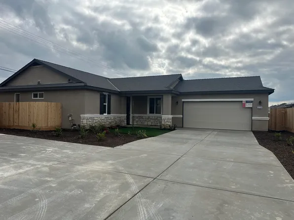 3258 Seymour Street, Tulare, CA 93274