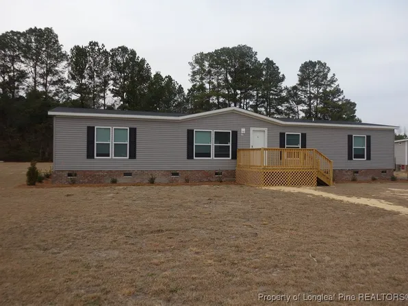 30 Old Hickory Ln, Elizabethtown, NC 28337