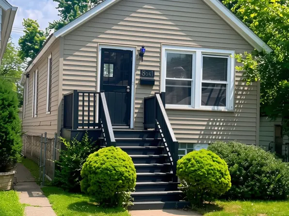 8041 S Woodlawn Ave, Chicago, IL 60619