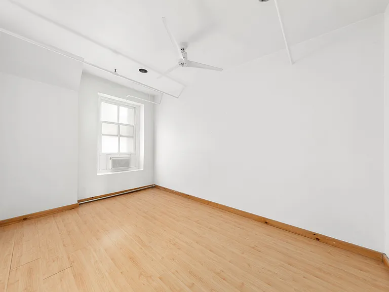 191 Chrystie St #4R — Photo 8