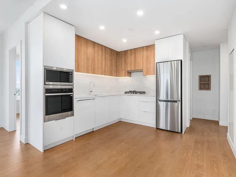 13387 Old Yale Rd — Photo 4
