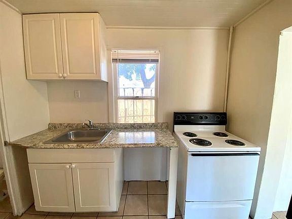 2nd image of 633 40th St