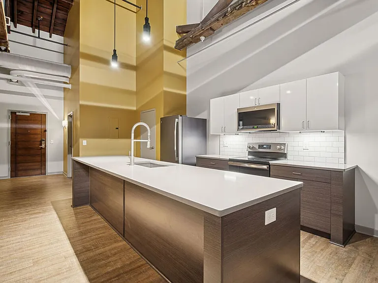 Hercules Apartments — Photo 13