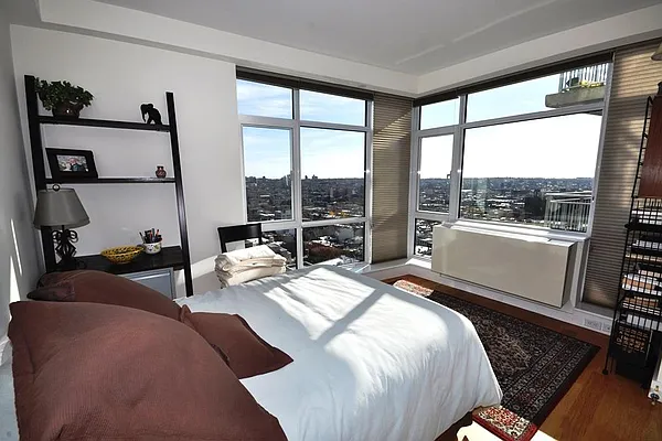 Rented by Corcoran | media 32