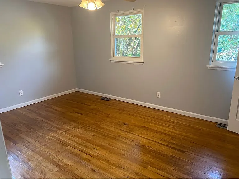 2021 Waters Dr — Photo 7