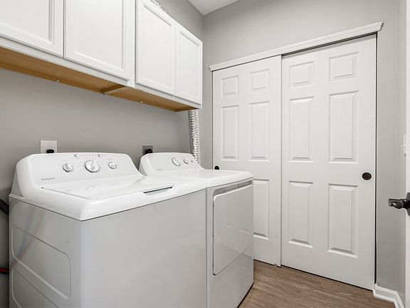 4th image of 1400 Hollybrier Dr APT 321