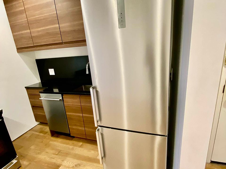 1st image of 1579 York Ave #3