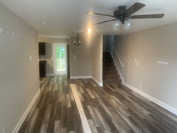 3rd image of 18 Woodland Hls Lot 18