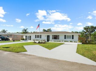 2047 SE Monroe St, Stuart, FL 34997