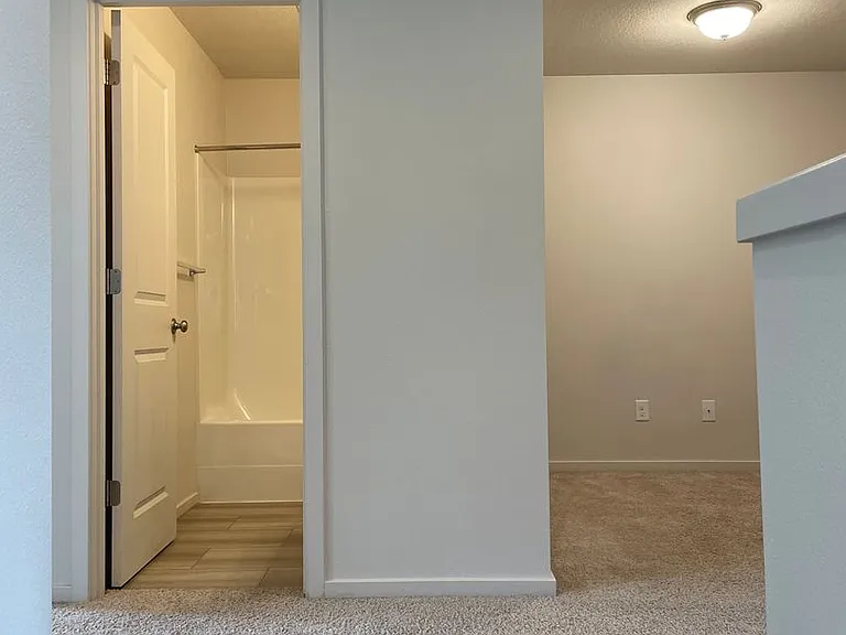 2140 NE 115th Ct — Photo 14