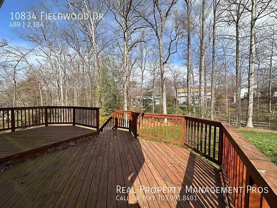 Building Photo - 10834 Fieldwood Dr