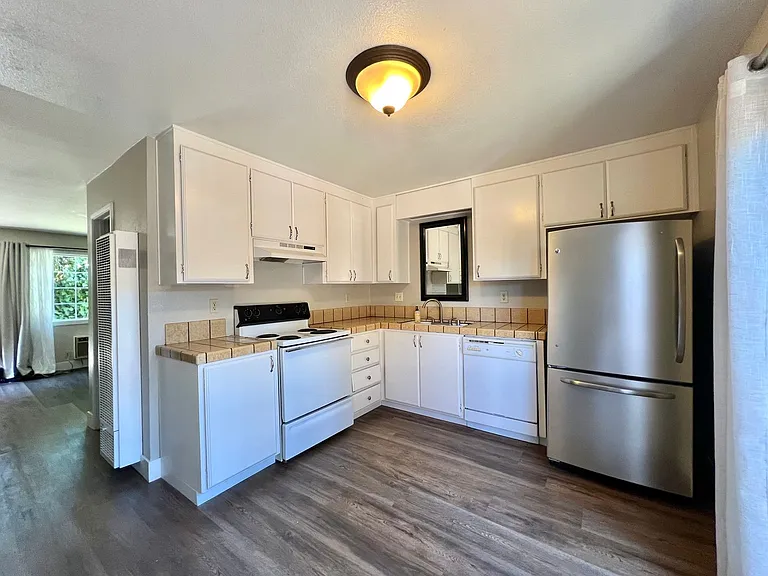 7790 Chestnut St — Photo 5