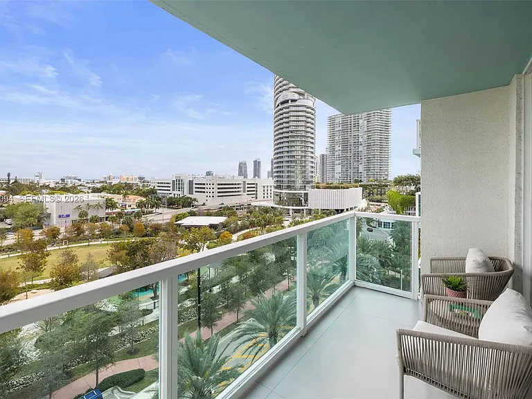650 West Ave #908 — Photo 31
