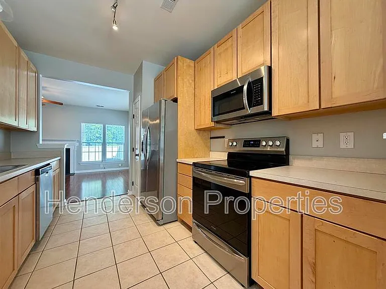9552 Glenashley Dr — Photo 7