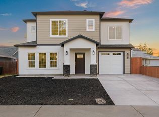 4 Regis Ct, Sacramento, CA