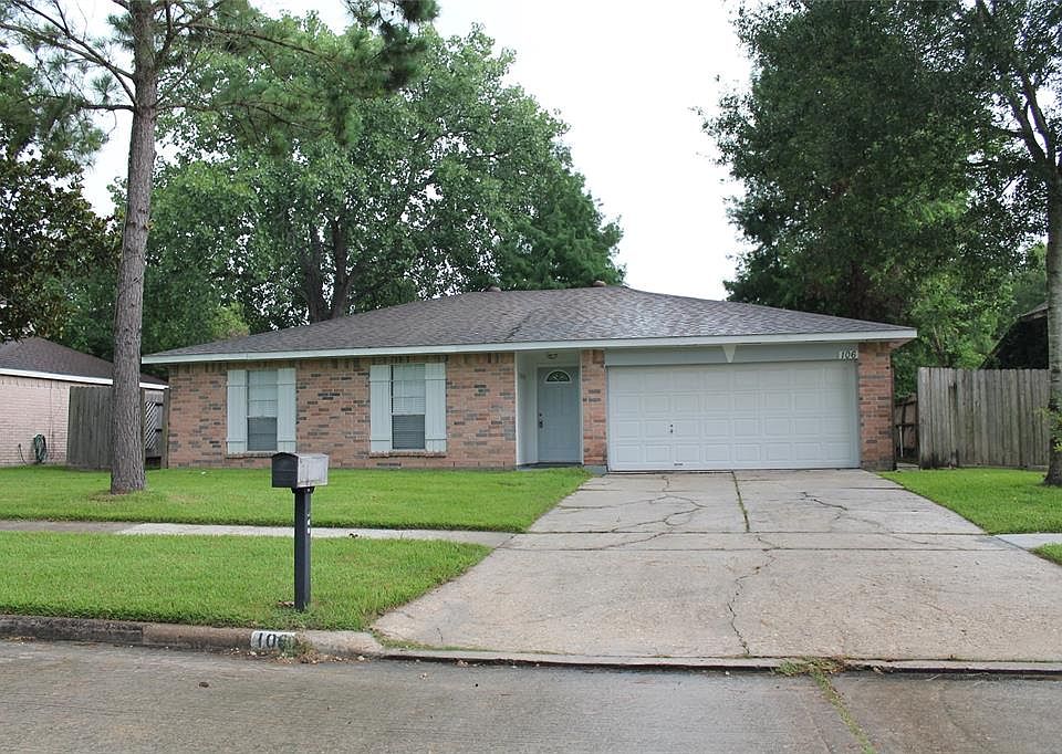 1st image of 106 Leafwood Cir