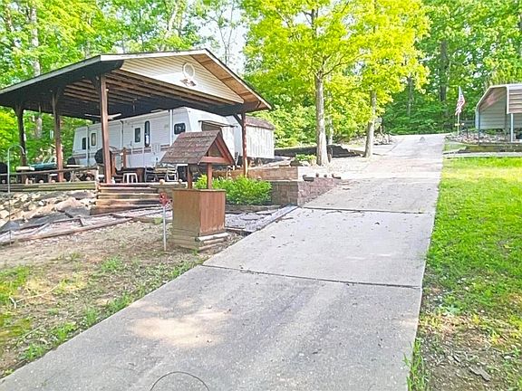 2nd image of 8914 Roy Dr