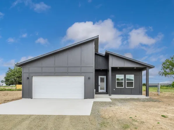 1518 Logan St, Davenport, WA 99122