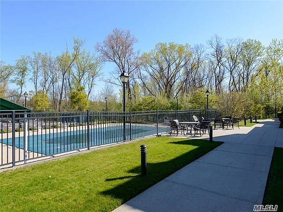 4th image of 218 Harbor View Dr
