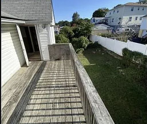 4th image of 48 Coolidge Ave Floor 2