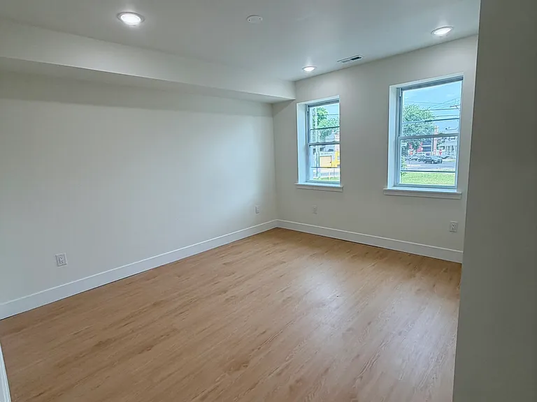 4212 Lancaster Ave #101 — Photo 22