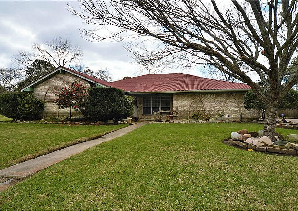 1st image of 4906 Green Willow Ln