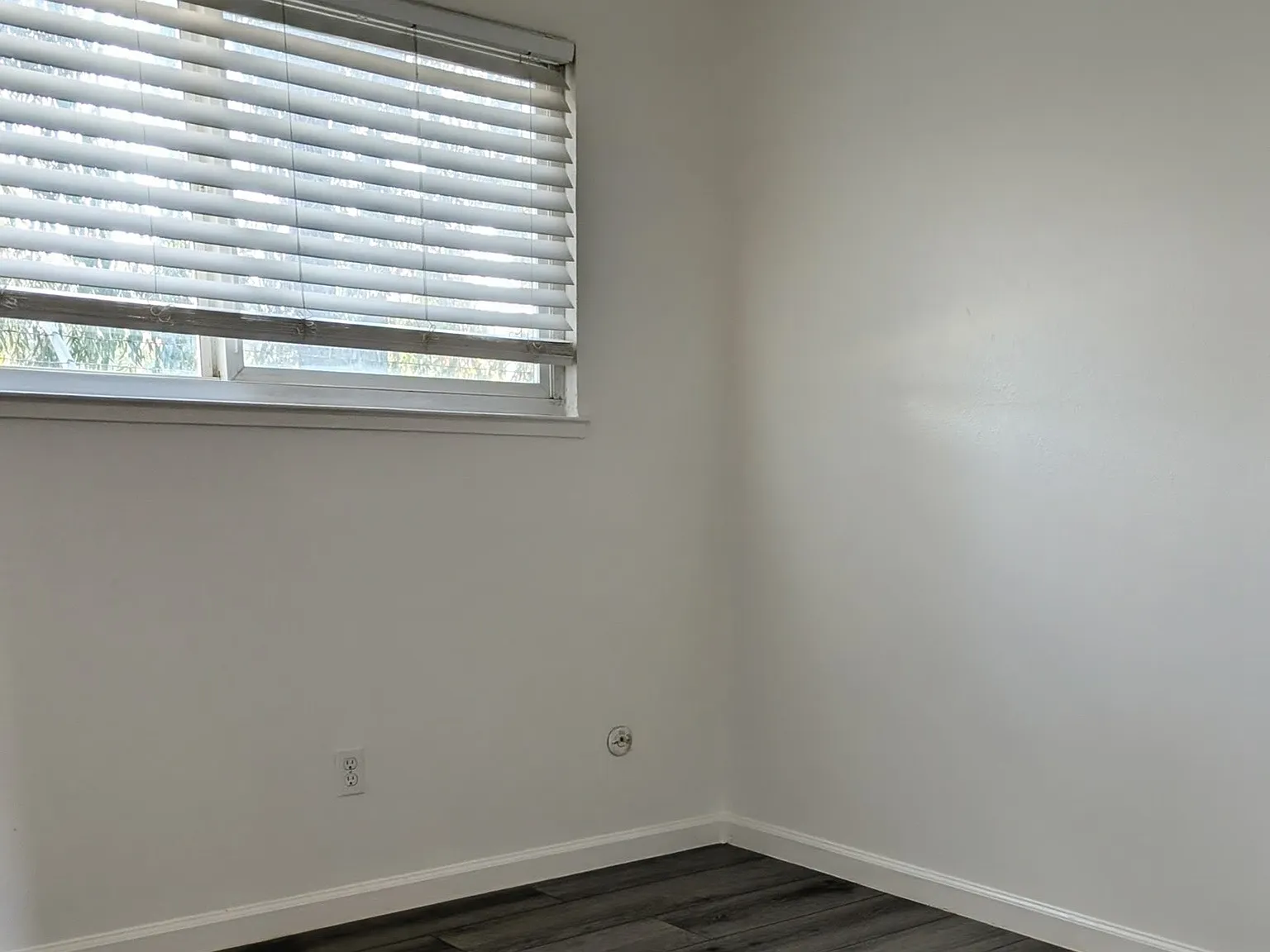 2 bed, 750 sqft, $1,400 — Photo 4