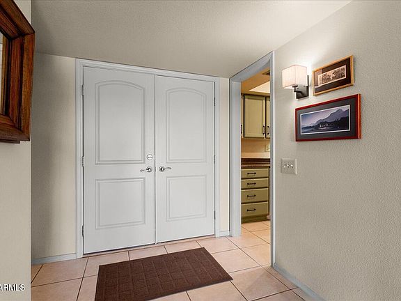 3rd image of 12943 W MAPLEWOOD Drive