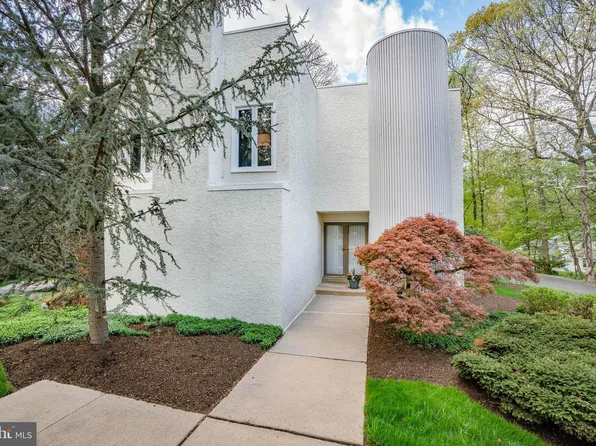 707 Foxdale Rd, Wilmington, DE 19803