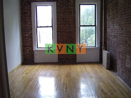 Rented by KVNY Soho | media 24