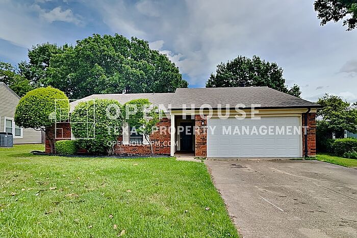 1st image of 113 Clove Ln