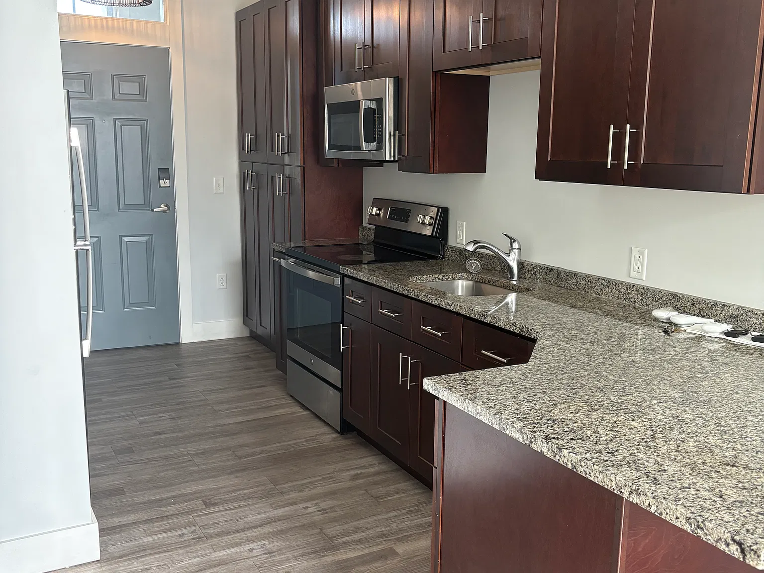 116 Fletcher St — Photo 1