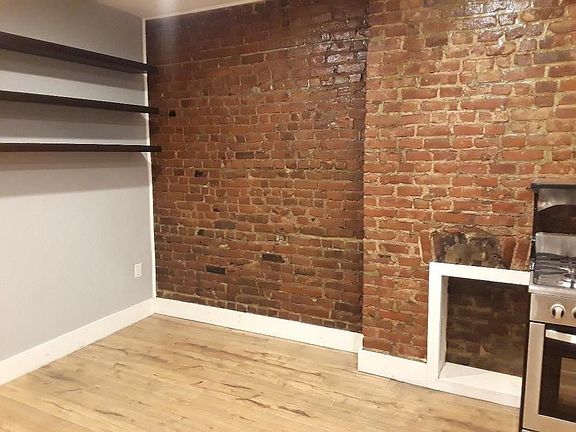 2nd image of 441 Bergen St #3