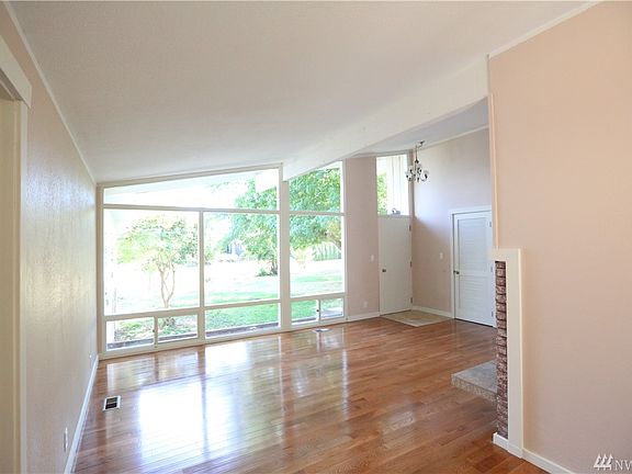 3rd image of 4525 126th Avenue Ct E