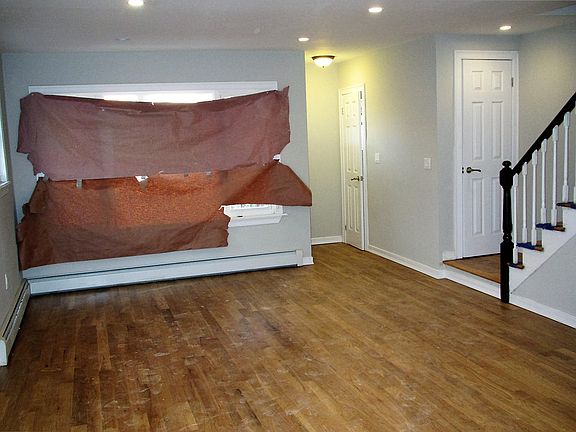 4th image of 115-112 Springfield Blvd