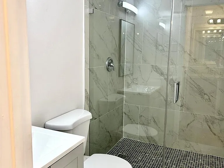 8074 Severn Dr — Photo 21