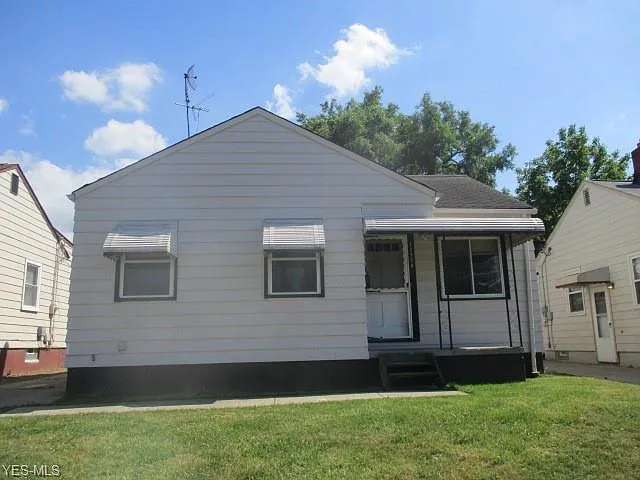 12908 Garland Ave photo 1