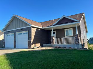 1728 34th St NE, Sauk Rapids, MN 56379