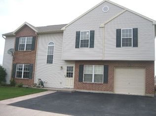 2630 Hickory Dr, Easton, PA 18040