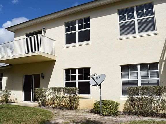 4th image of 2533 Creekside Dr