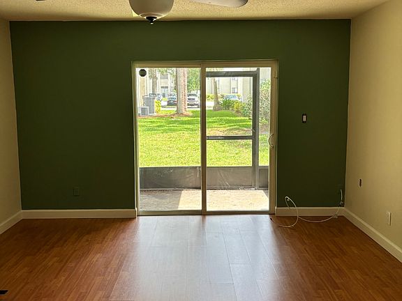 3rd image of 124B Springwood Cir