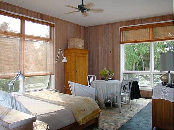 4th image of 6 Sheperds Ln