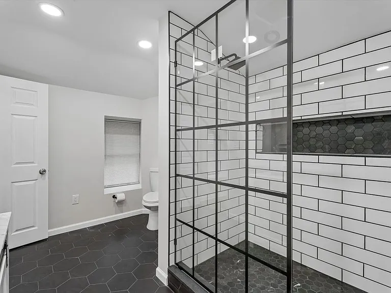 4359 Fleming St — Photo 24