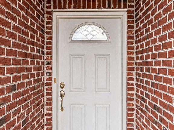 3rd image of 1148 Webster Groves Ln