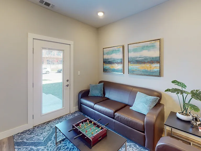 The-Quarters-Bloomington-4-BED-4-BATH-Living-Room