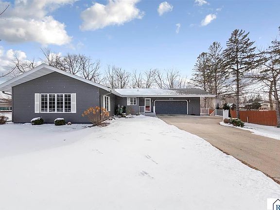 2nd image of 266 Cliff Dr