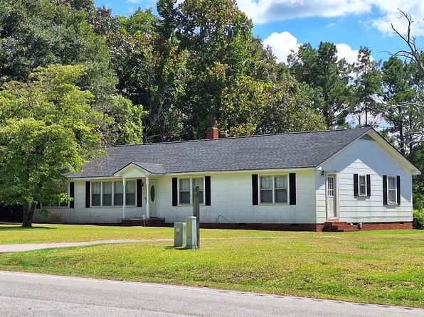 2519 Jamestown Rd, Bishopville, SC 29010