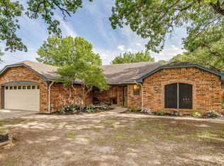 6824 Ridgewood Dr, North Richland Hills, TX 76182